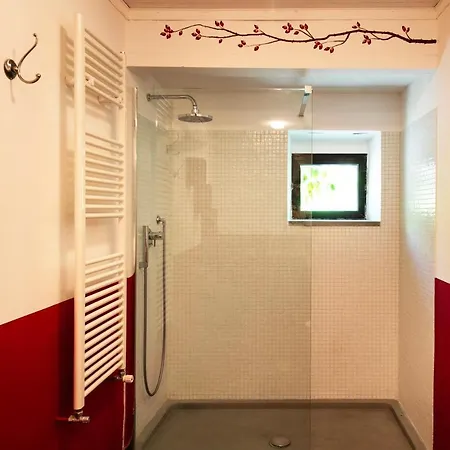 Aroma 1 Guest house